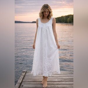 Adonna White Embroidered Cotton Nightgown Lace Trim Ruffle Hem Size XL [000121]